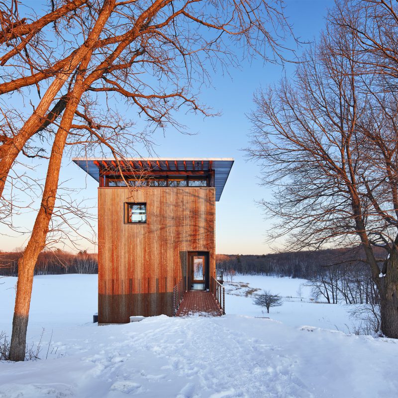 MetalLark Tower Nordlys Lodging Co.