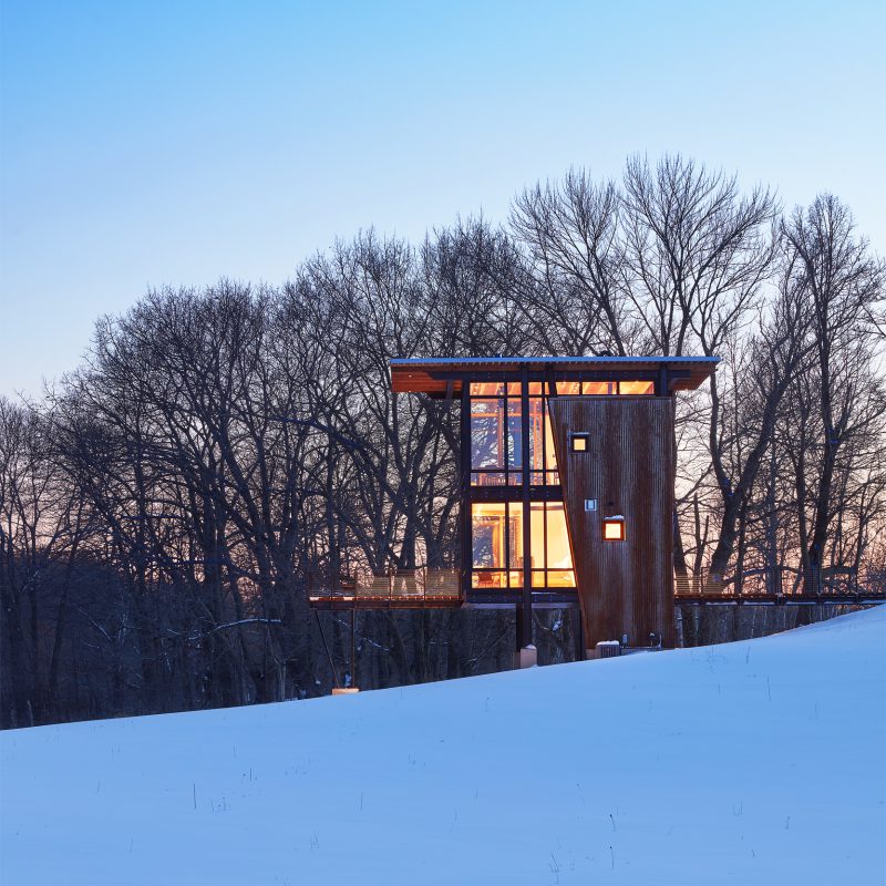 MetalLark Tower Nordlys Lodging Co.