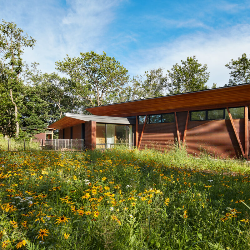 LongHouse Nordlys Lodging Co.