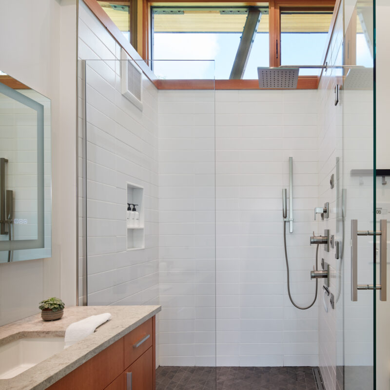 LongHouse Nordlys Lodging Co.